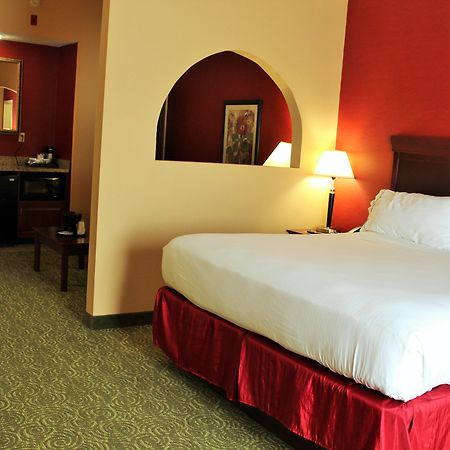 Holiday Inn Express & Suites Troy By Ihg Exterior foto